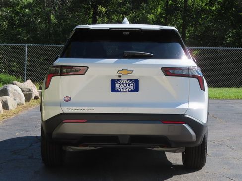 New 2026 Chevrolet Equinox LT w/ Convenience Package II image 19