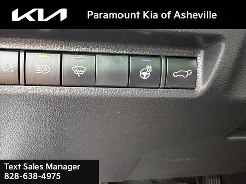 Used 2021 Toyota RAV4 XLE Premium AWD/4WD image 15