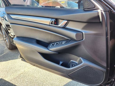 Used 2020 Honda Accord Sport image 24