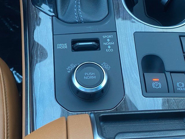 New 2026 Toyota Highlander Platinum AWD/4WD image 21