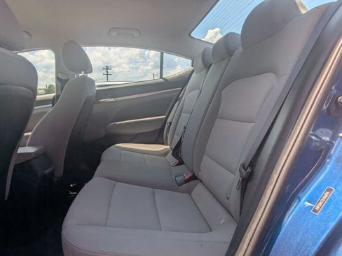 Used 2020 Hyundai Elantra SEL FWD image 11