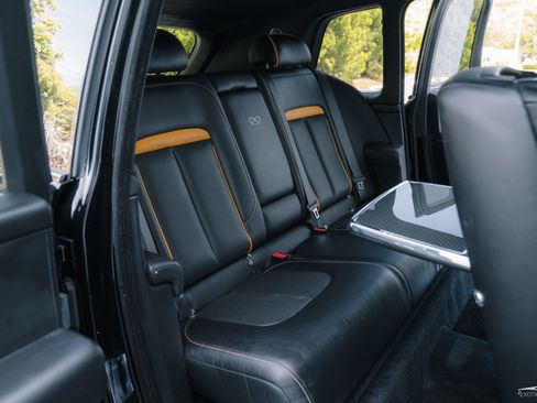 Used 2020 Rolls-Royce Cullinan Black Badge AWD/4WD image 18