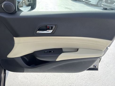Used 2015 Acura ILX w/ Technology Package FWD image 42