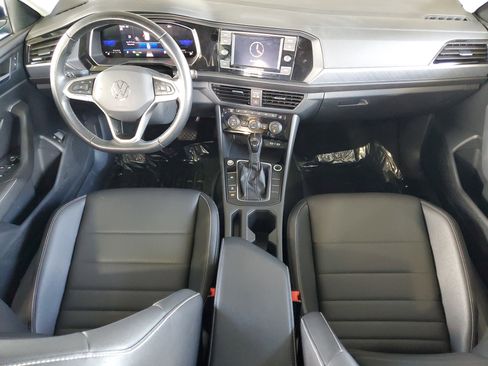 Used 2024 Volkswagen Jetta SE FWD image 8