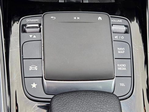 Used 2021 Mercedes-Benz GLA 250 4MATIC image 19