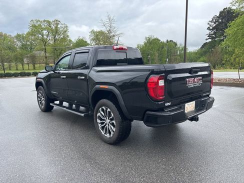 Used 2024 GMC Canyon Denali image 4