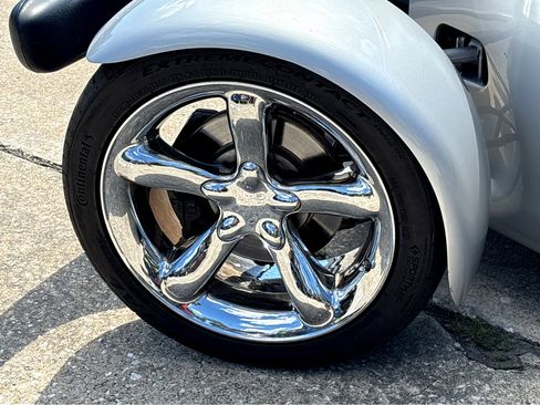 Used 2000 Plymouth Prowler image 22