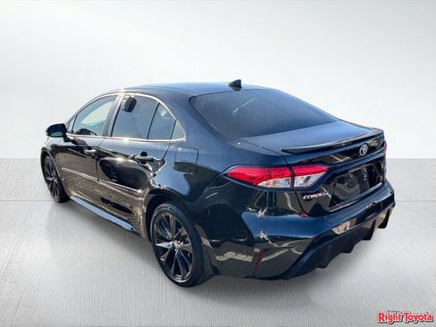 Used 2023 Toyota Corolla SE w/ Carpet Mat Package (TMS) image 3