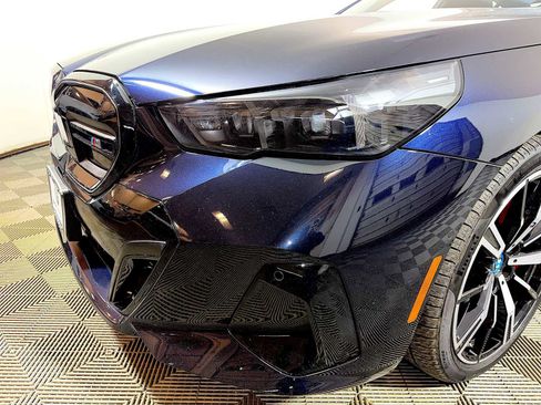 Used 2024 BMW i5 M60 w/ Premium Package image 27