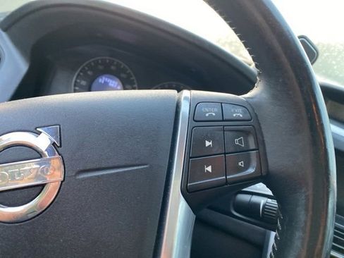 Used 2011 Volvo XC60 3.2 image 23