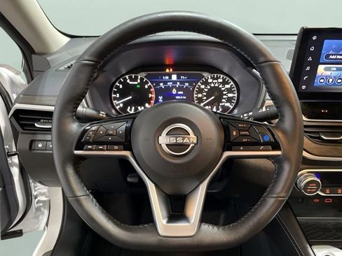 Used 2023 Nissan Altima 2.5 SL AWD/4WD image 1