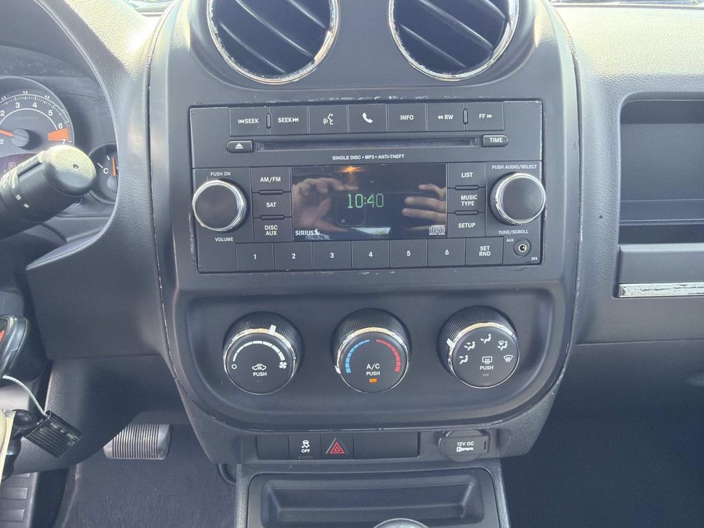Used 2016 Jeep Patriot Sport w/ Power Value Group AWD/4WD image 27