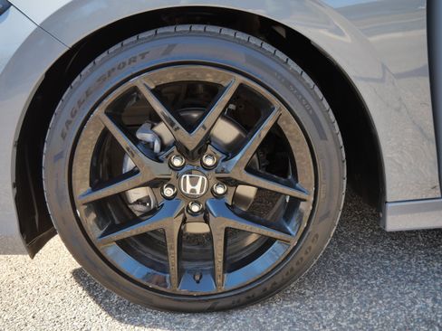 Used 2025 Honda Civic Sport image 15