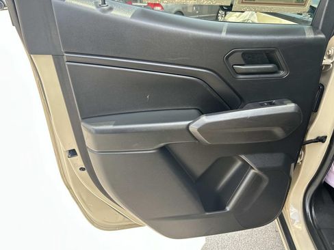 Used 2023 Chevrolet Colorado W/T RWD image 24