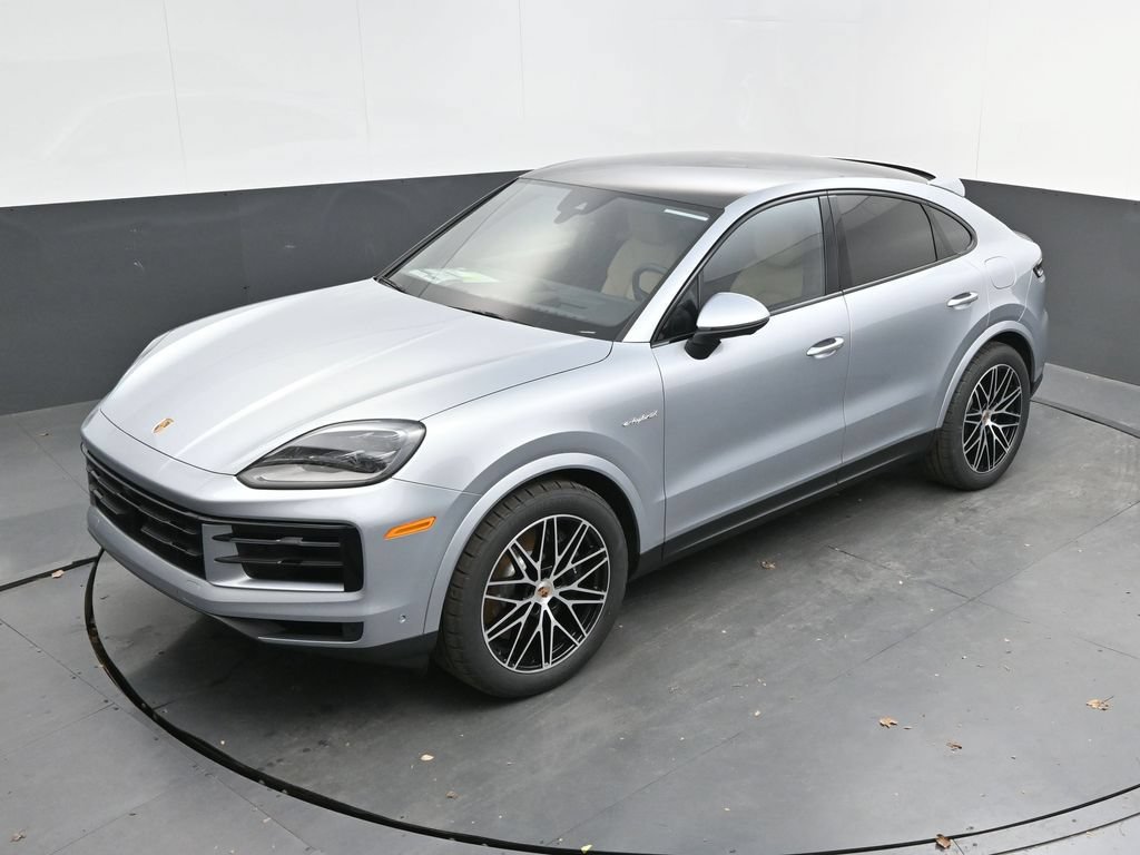 Certified 2026 Porsche Cayenne E-Hybrid Coupe AWD/4WD image 22