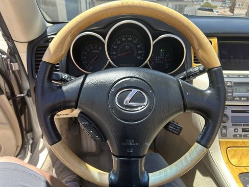 Used 2002 Lexus SC 430 Convertible RWD image 15