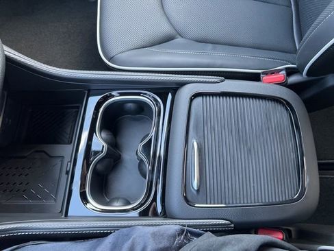 New 2026 Chrysler Pacifica Limited w/ S Appearance Package image 26