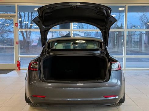 Used 2018 Tesla Model 3 Performance image 32