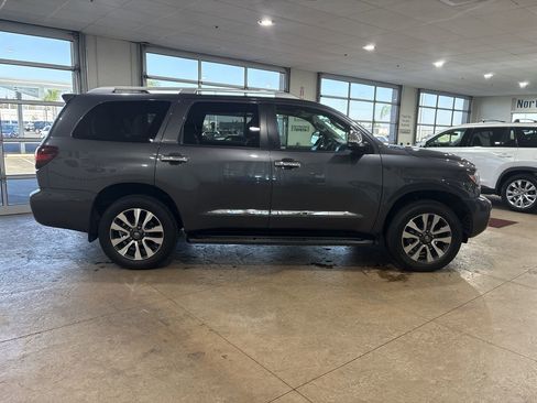 Used 2018 Toyota Sequoia Limited w/ Safety & Convenience Package image 3