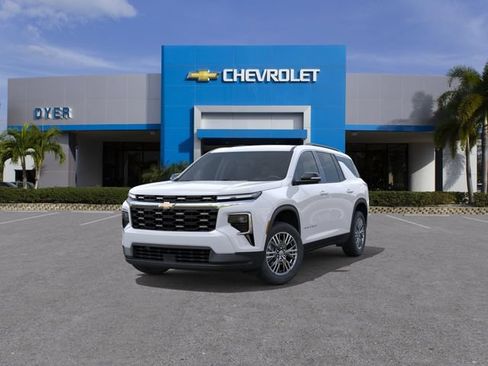 New 2026 Chevrolet Traverse LT FWD image 9