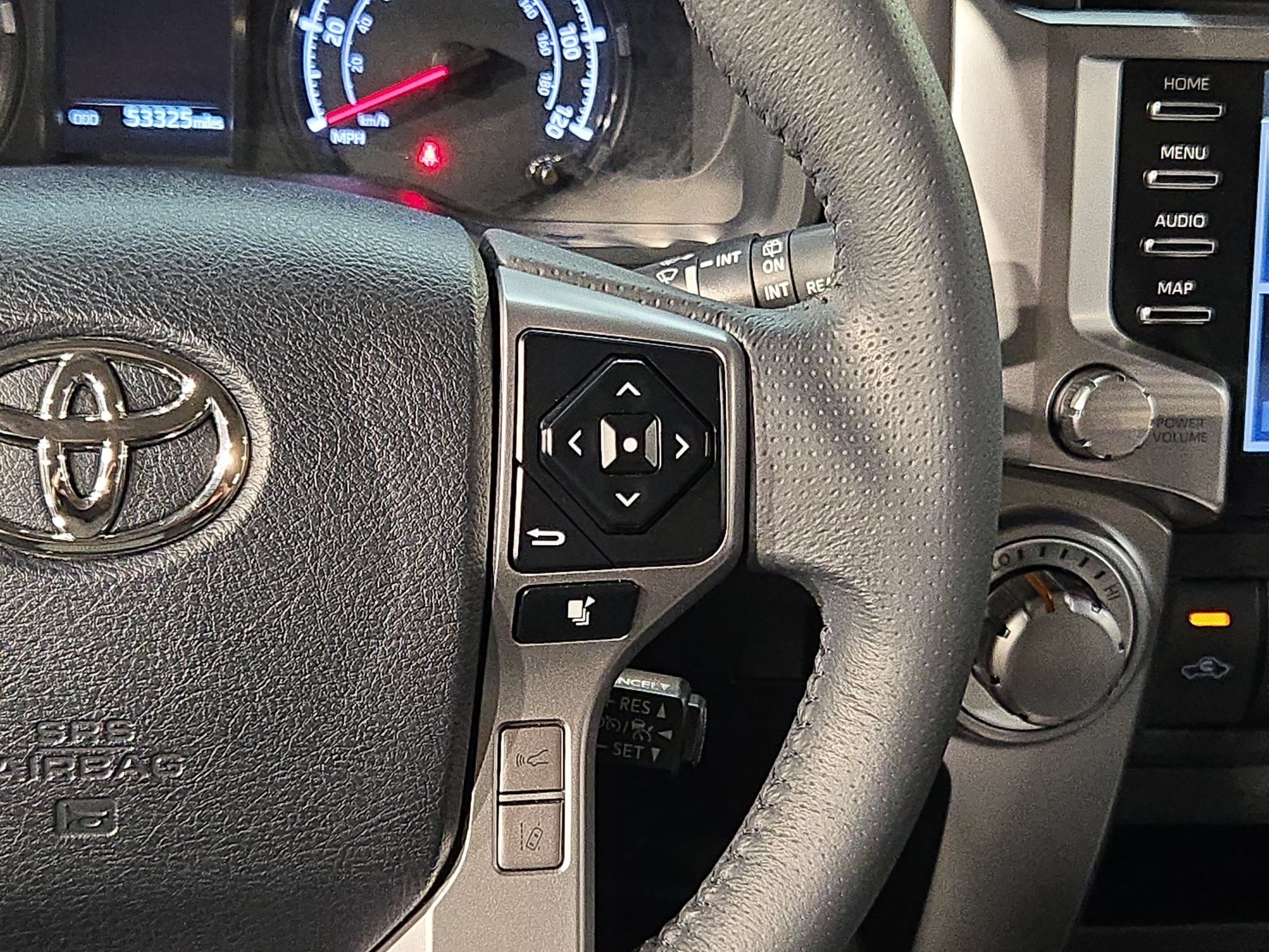 Used 2023 Toyota 4Runner SR5 AWD/4WD image 28