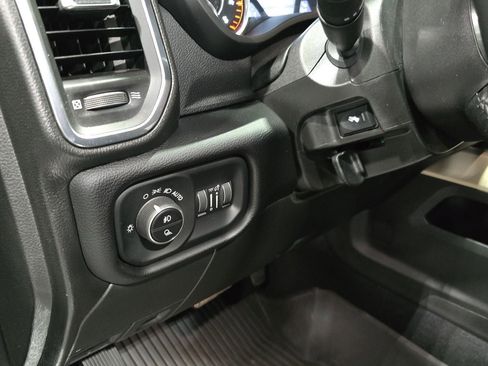 Used 2024 RAM 3500 Laramie image 10