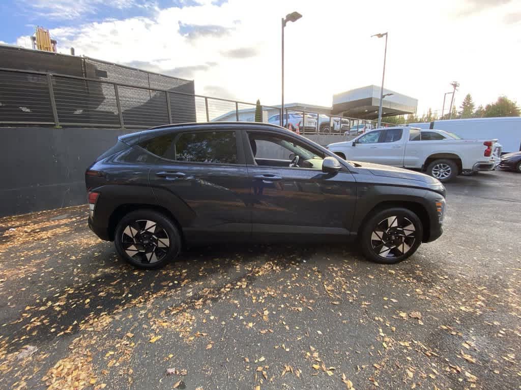 Used 2025 Hyundai Kona SEL FWD image 7