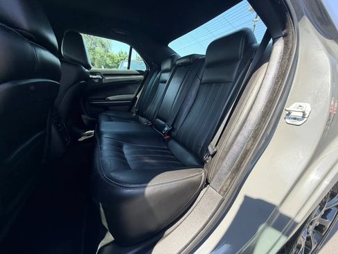 Used 2019 Chrysler 300 S AWD/4WD image 20