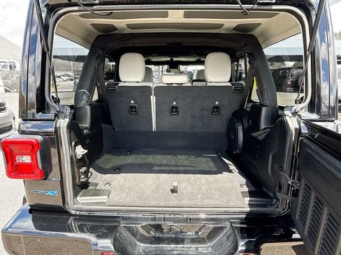 Used 2021 Jeep Wrangler Unlimited Sahara image 30