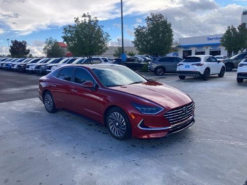 Used 2023 Hyundai Sonata Limited image 4