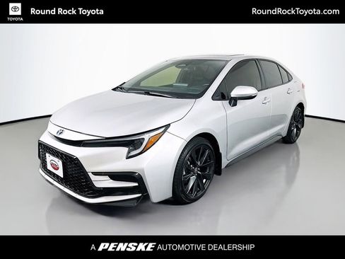 Certified 2024 Toyota Corolla SE w/ SE Package image 1