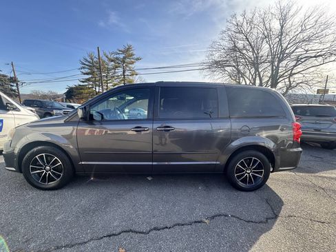 Used 2017 Dodge Grand Caravan GT image 13