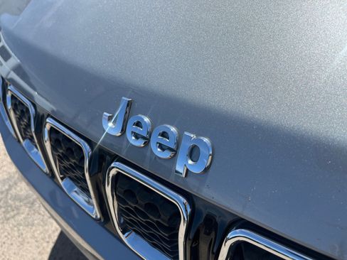 Certified 2024 Jeep Compass Limited w/ Sun and Sound Group AWD/4WD image 23