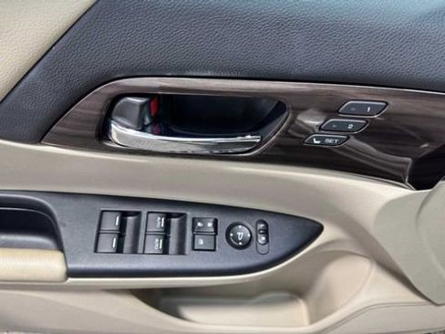 Used 2017 Honda Accord EX-L image 23