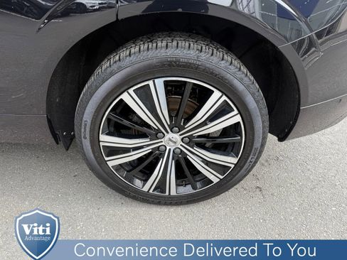 Certified 2023 Volvo XC60 B5 Plus w/ Climate Package AWD/4WD image 13