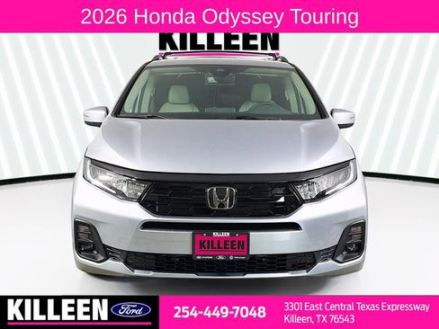 Used 2026 Honda Odyssey Touring image 2