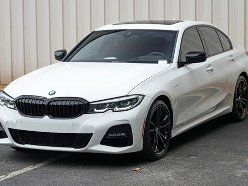 Used 2021 BMW 330e w/ M Sport Package RWD image 51