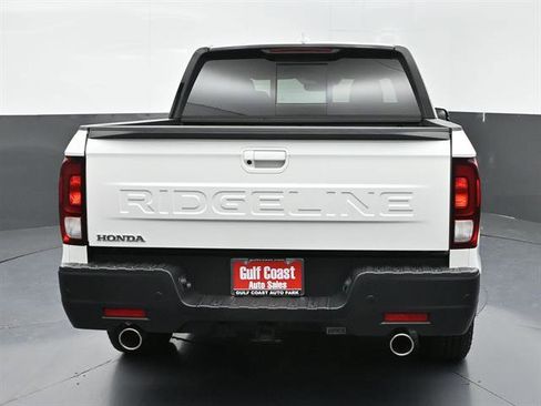 Used 2025 Honda Ridgeline Black Edition image 29