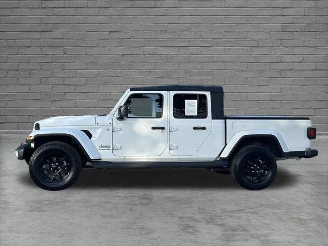 Certified 2023 Jeep Gladiator Overland AWD/4WD image 9