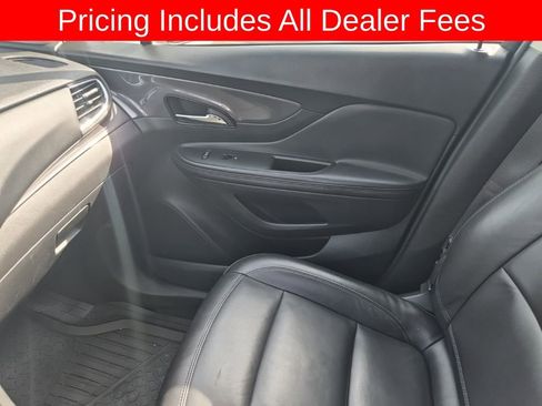 Used 2020 Buick Encore Essence FWD image 9