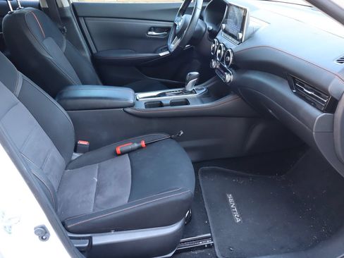 Used 2022 Nissan Sentra SR FWD image 16