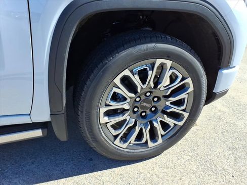 New 2026 GMC Sierra 1500 Denali Ultimate AWD/4WD image 9