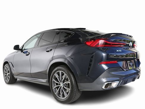 Used 2025 BMW X6 xDrive40i w/ Parking Assistance Package image 7