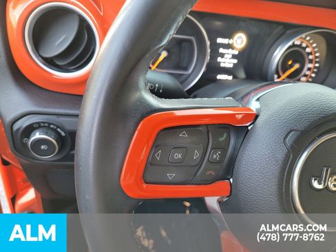 Used 2018 Jeep Wrangler Unlimited Sahara image 23