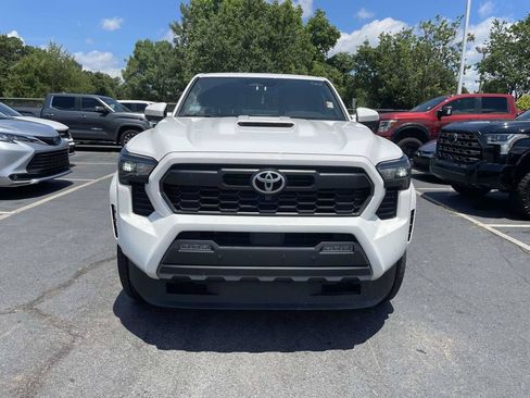 Used 2024 Toyota Tacoma TRD Sport w/ TRD Sport Premium Package AWD/4WD image 3