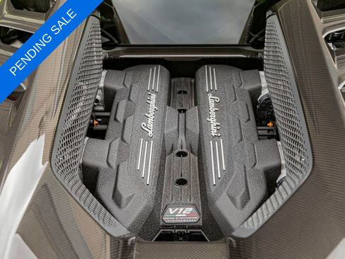 Used 2025 Lamborghini Revuelto AWD/4WD image 25