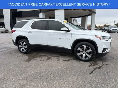 Used 2020 Chevrolet Traverse LT w/ LT Premium Package image 14