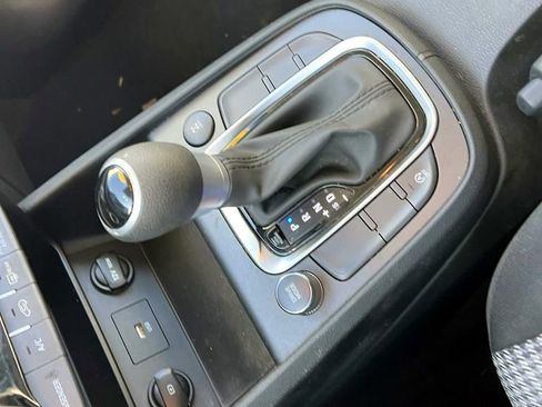 Used 2023 Hyundai Kona SE w/ Cargo Package image 16