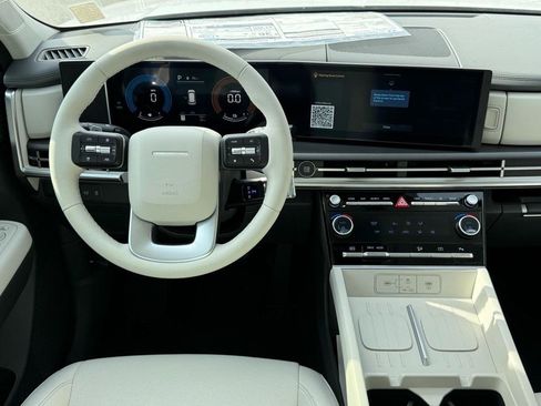 New 2026 Hyundai Santa Fe SE image 11