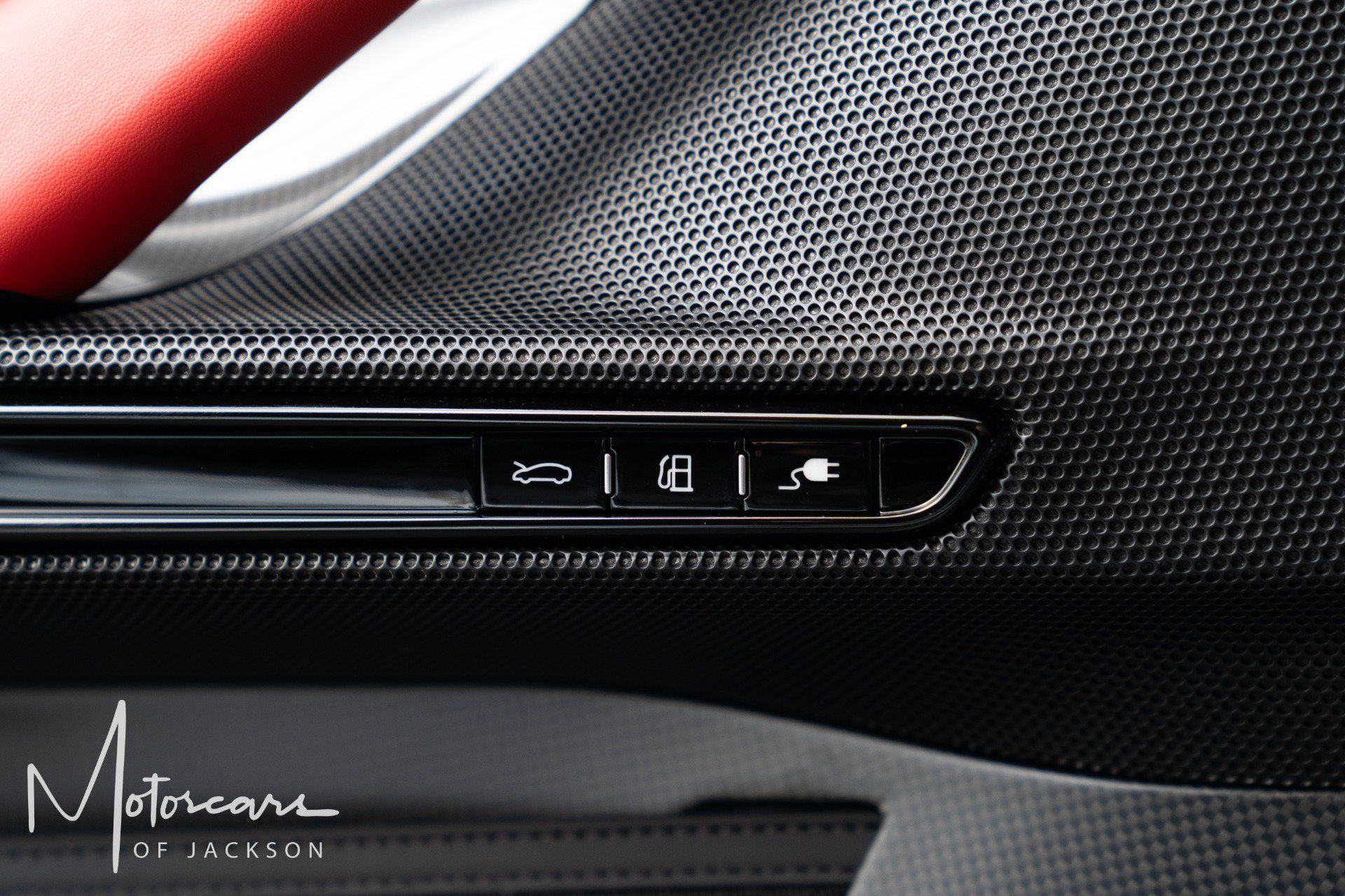 Used 2022 Ferrari SF90 Stradale AWD/4WD image 28